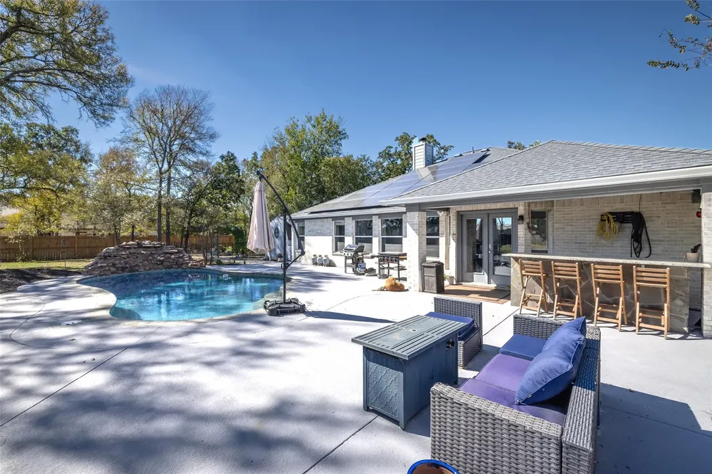 129 Wamel Way Cedar Creek TX 78612