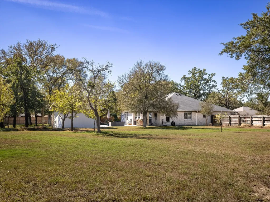129 Wamel Way Cedar Creek TX 78612