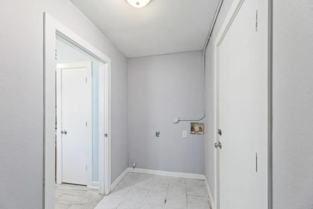 8524 Dryfield Drive Austin TX 78758