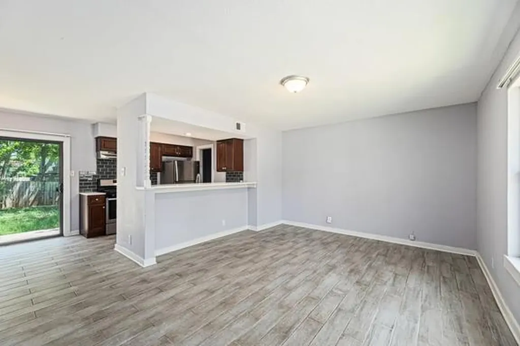 8524 Dryfield Drive Austin TX 78758