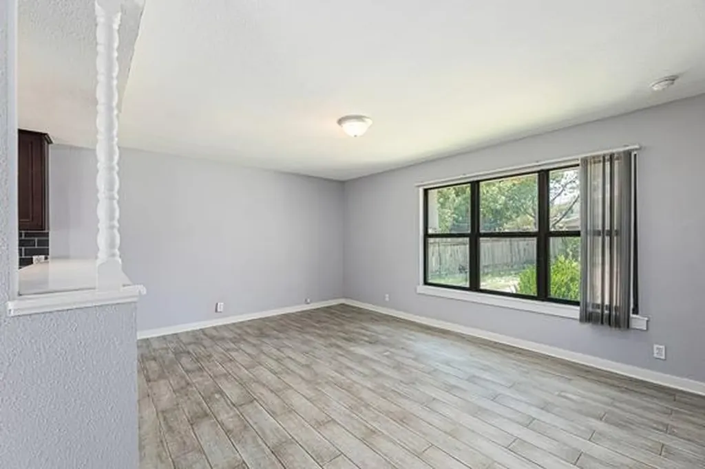 8524 Dryfield Drive Austin TX 78758