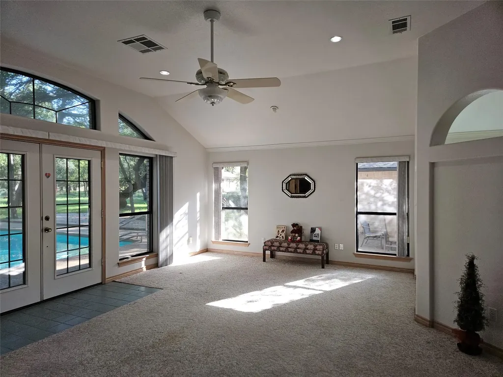 215 Serenada Drive Georgetown TX 78628