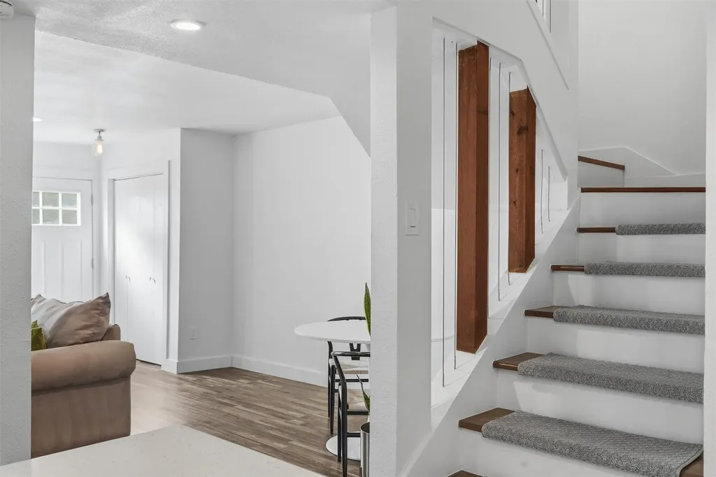 6406 Chimney Creek Circle Austin TX 78723