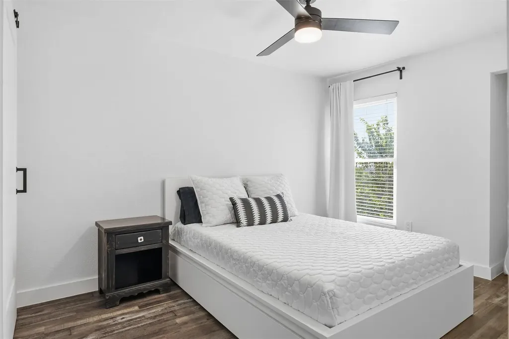 6406 Chimney Creek Circle Austin TX 78723