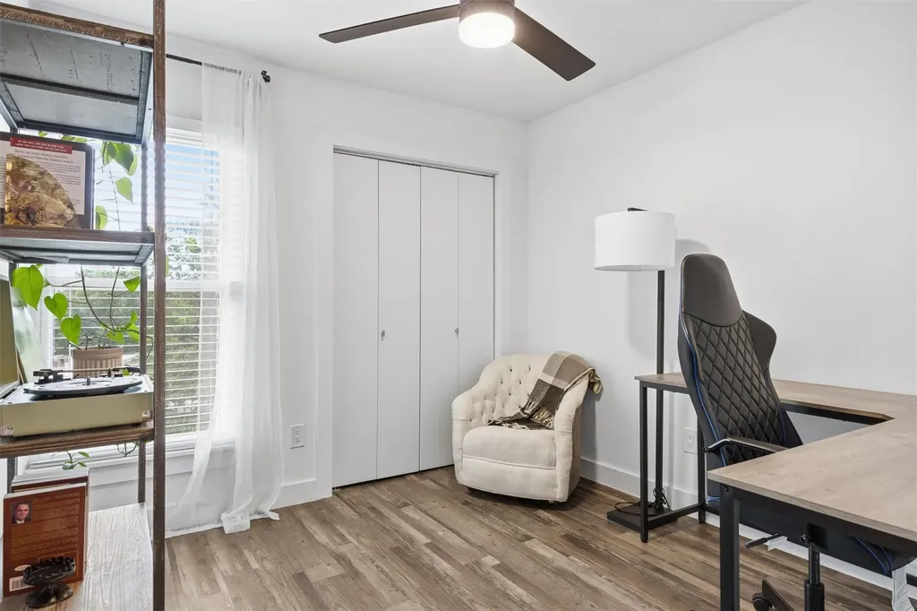 6406 Chimney Creek Circle Austin TX 78723