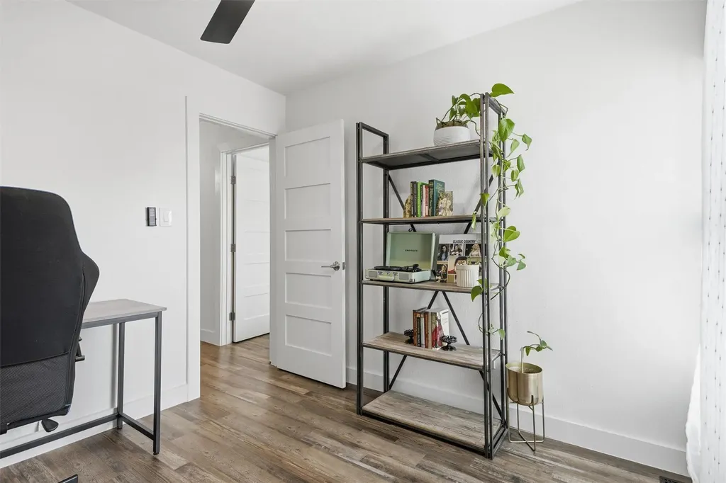 6406 Chimney Creek Circle Austin TX 78723