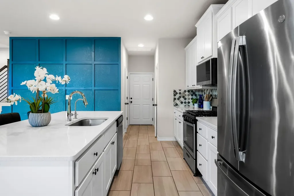 5105 Lemon Tree Path Austin TX 78723
