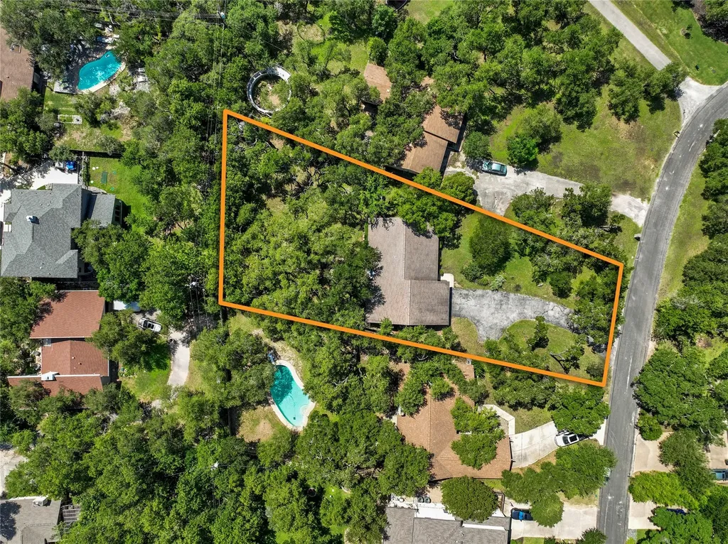 8303 Cliffview Drive Austin TX 78759