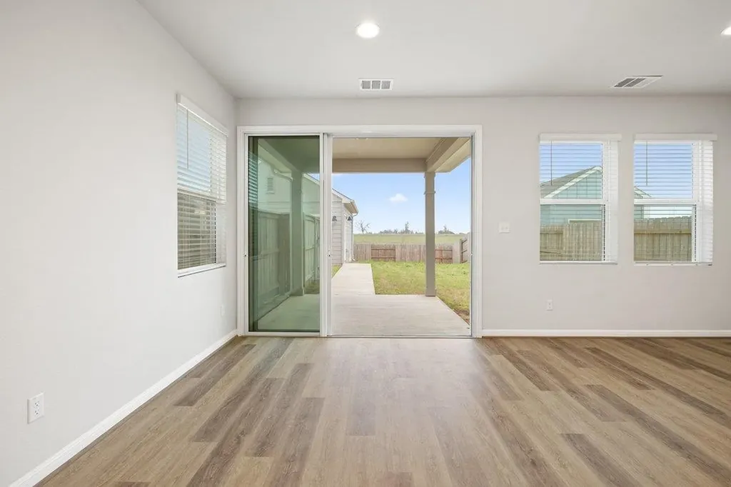 303 Elm Branch Trail Taylor TX 76574