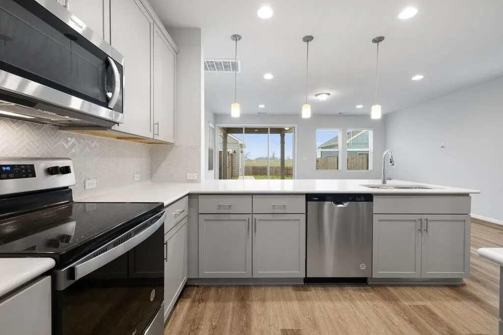 303 Elm Branch Trail Taylor TX 76574