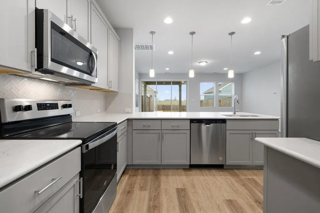 303 Elm Branch Trail Taylor TX 76574
