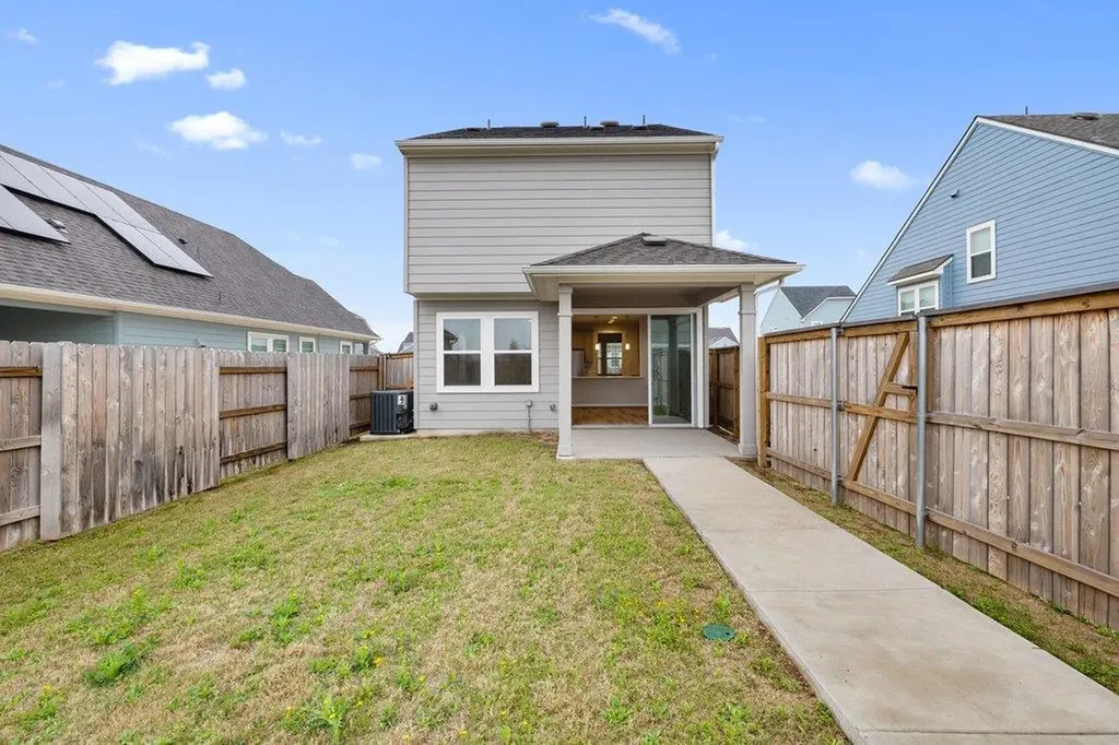303 Elm Branch Trail Taylor TX 76574