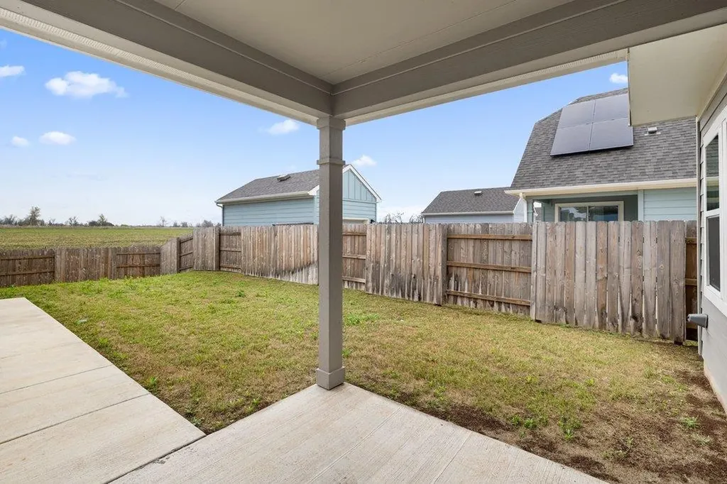 303 Elm Branch Trail Taylor TX 76574