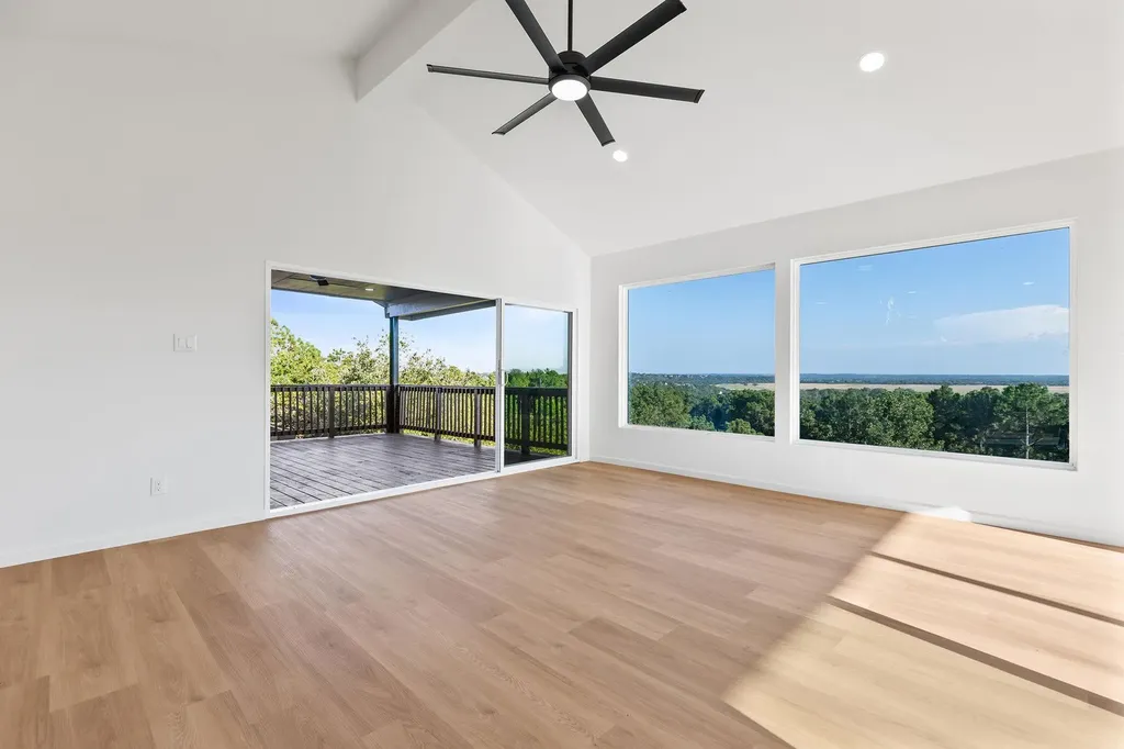 108 Koolua Drive Bastrop TX 78602