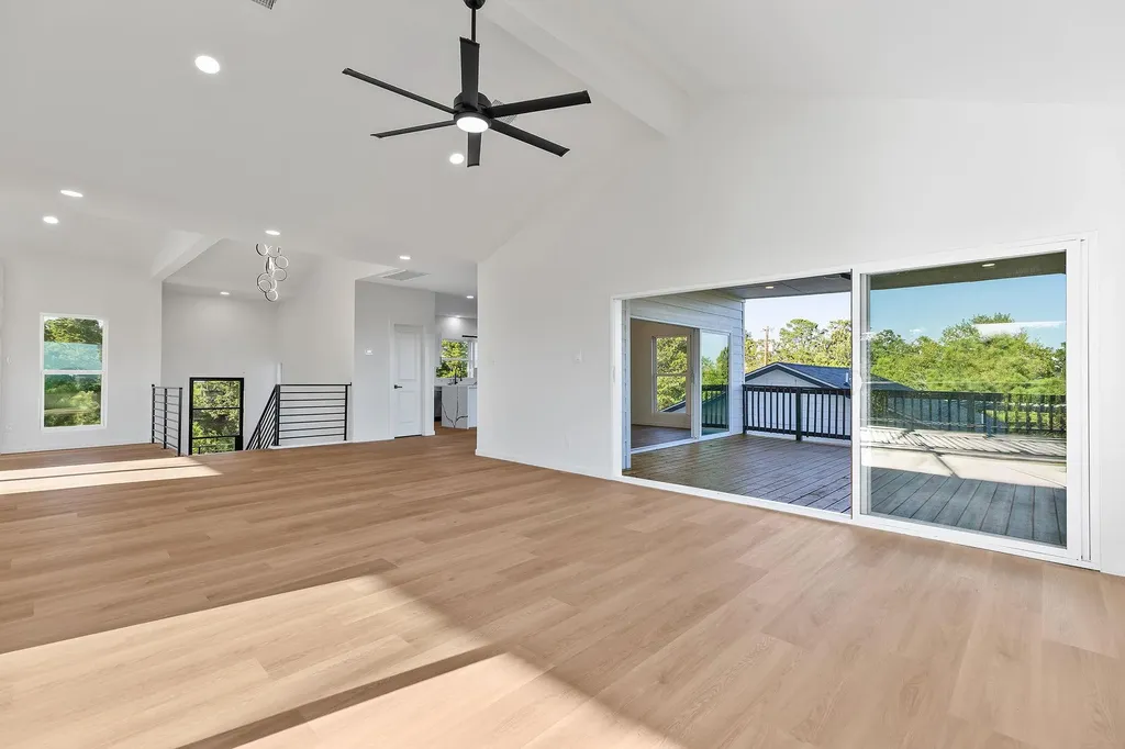 108 Koolua Drive Bastrop TX 78602