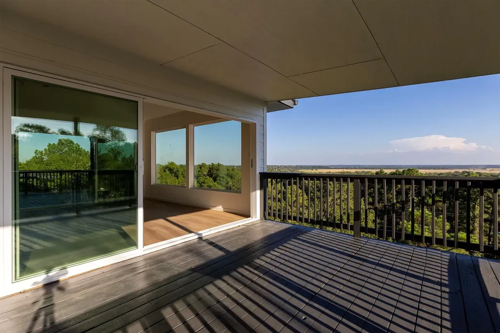 108 Koolua Drive Bastrop TX 78602