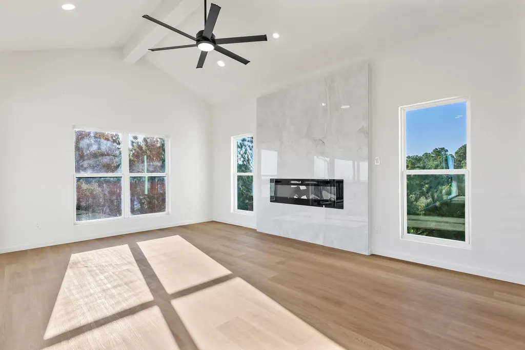 108 Koolua Drive Bastrop TX 78602