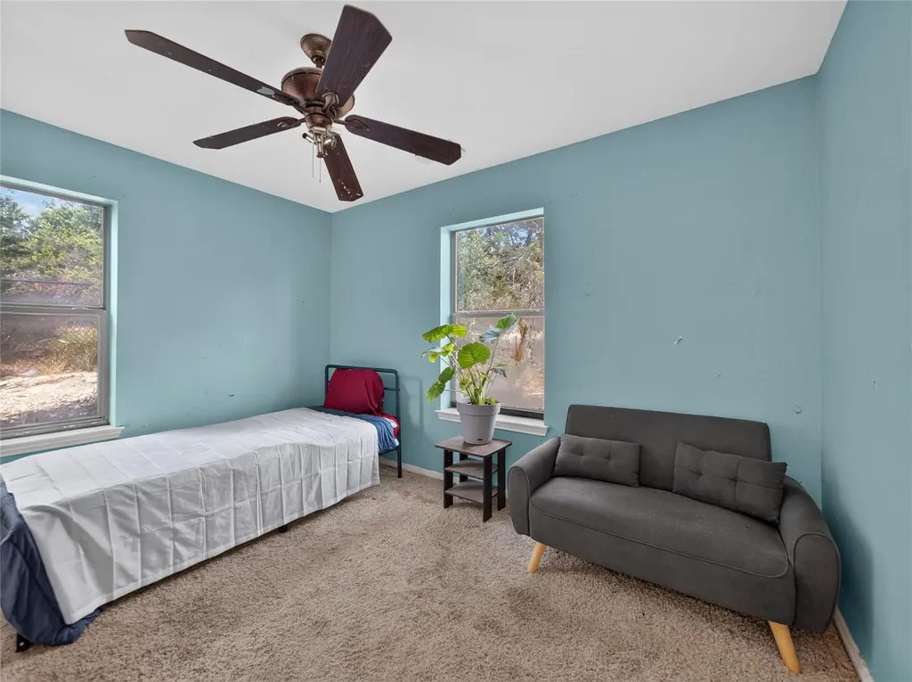 101 Twin Creek Circle Dripping Springs TX 78620