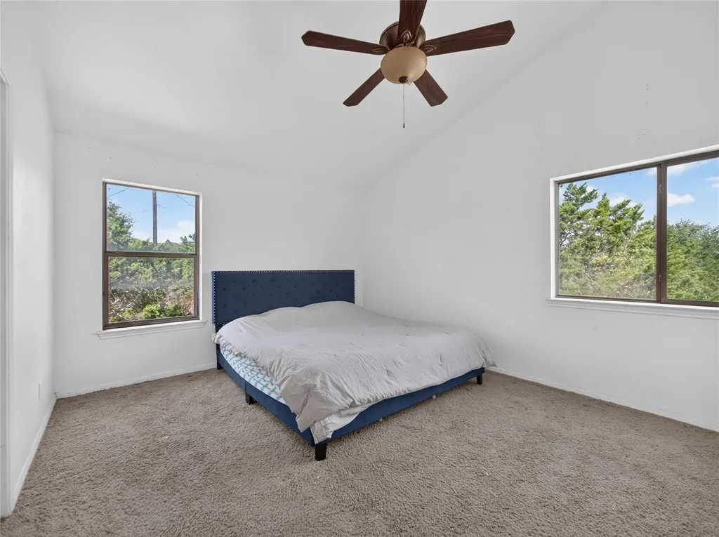 101 Twin Creek Circle Dripping Springs TX 78620