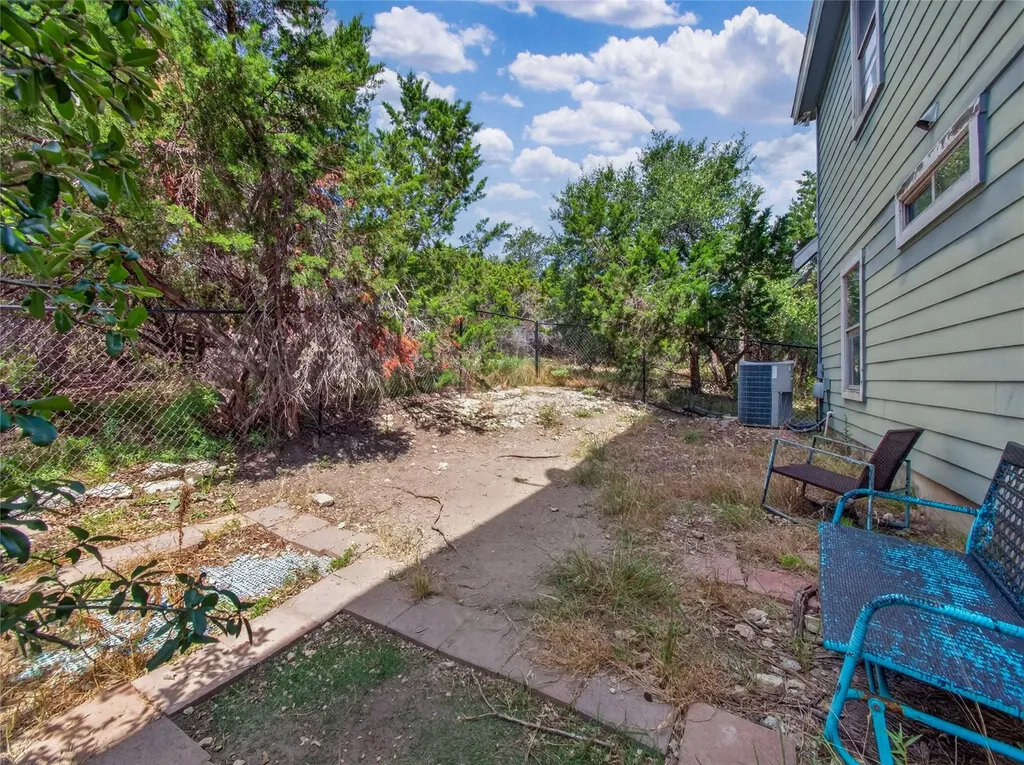 101 Twin Creek Circle Dripping Springs TX 78620