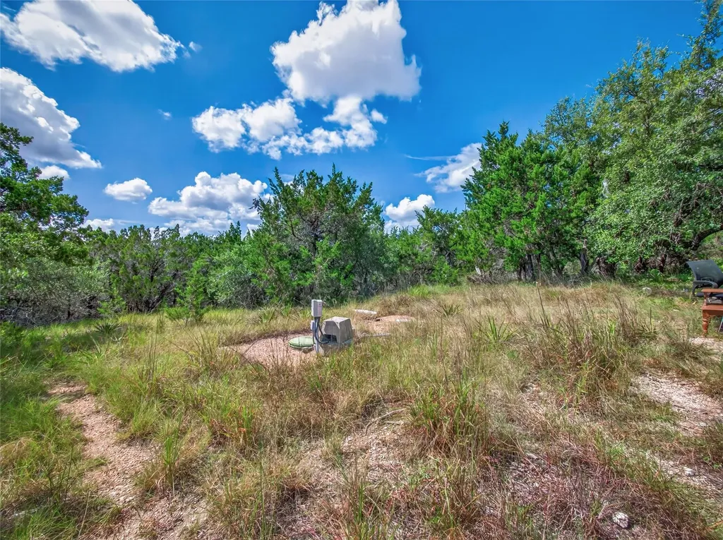 101 Twin Creek Circle Dripping Springs TX 78620