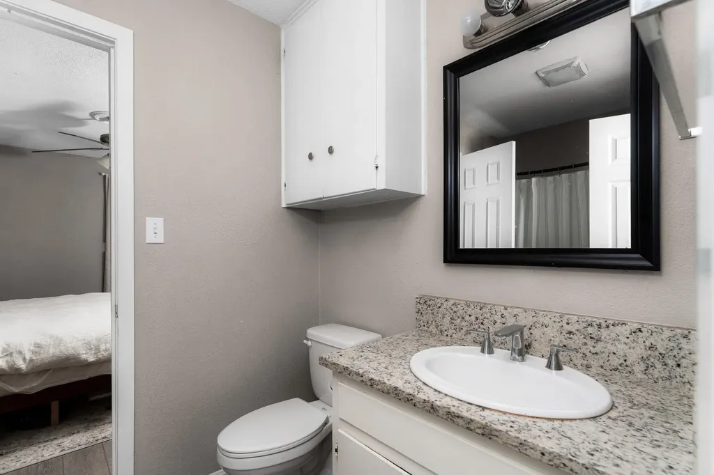 1912 Lightsey Road Austin TX 78704
