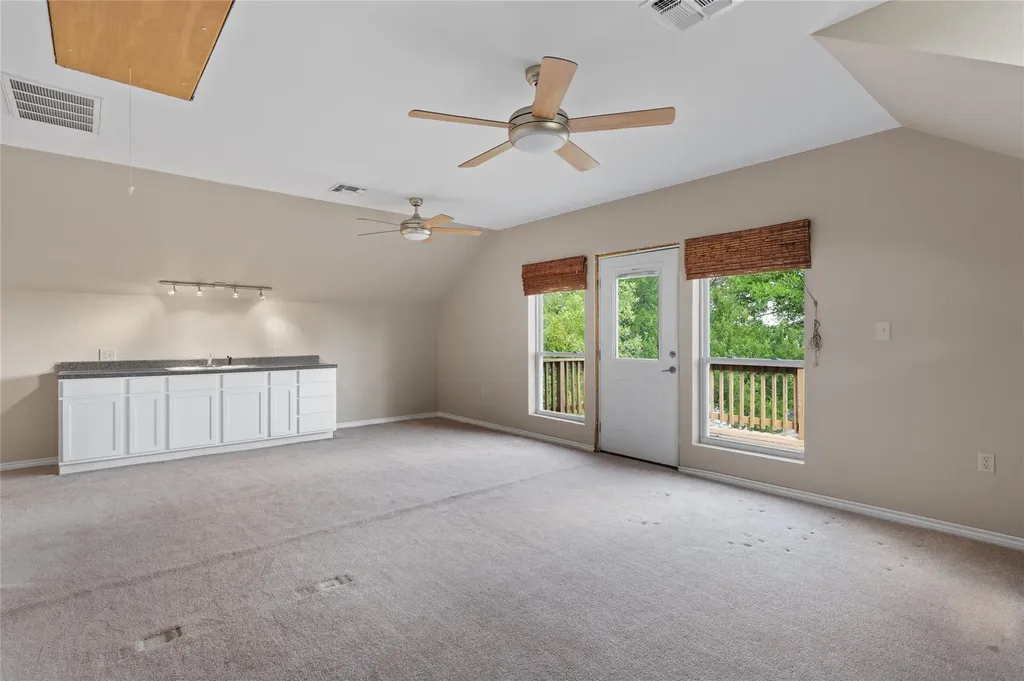117 Lake View Drive Spicewood TX 78669