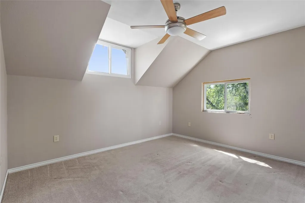 117 Lake View Drive Spicewood TX 78669