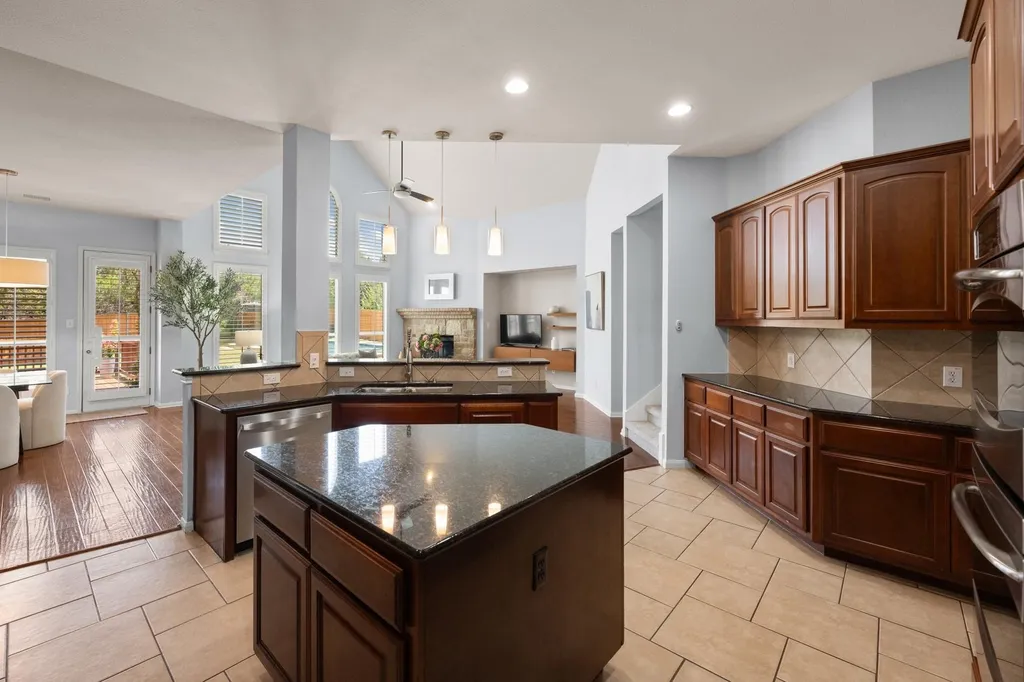 490 Aspen Drive Austin TX 78737