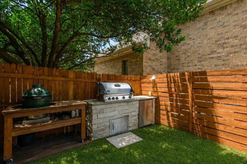 490 Aspen Drive Austin TX 78737