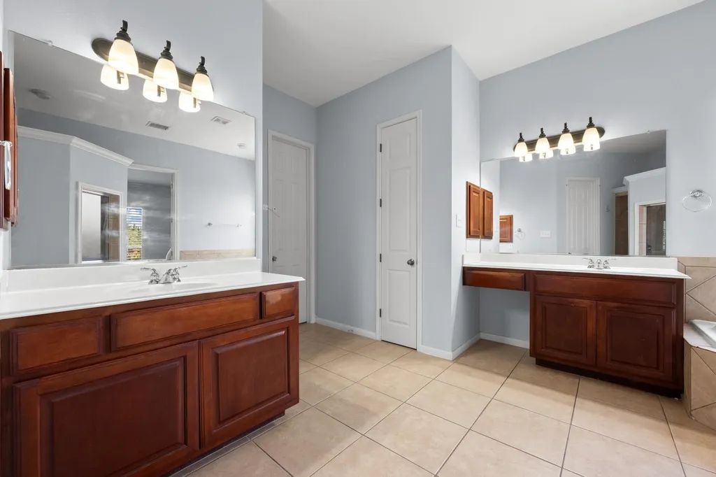 490 Aspen Drive Austin TX 78737