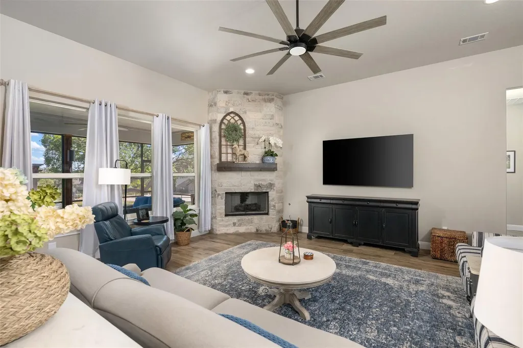 105 Stag Leap Court Liberty Hill TX 78642