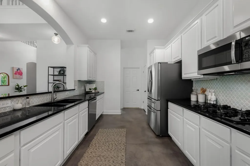 12001 Portofino Drive Austin TX 78732