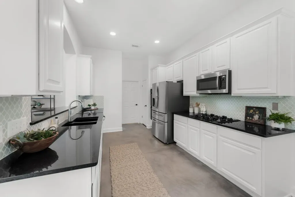 12001 Portofino Drive Austin TX 78732