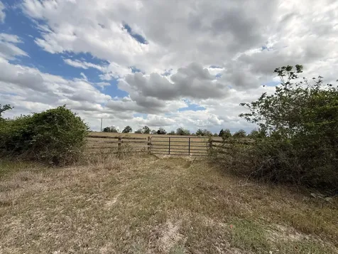 000 Cr 406/branecky Road Flatonia TX 78629