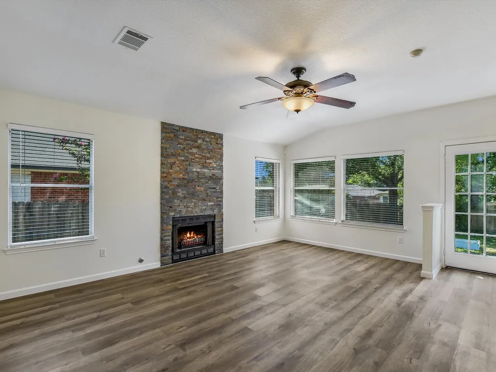 1102 Brashear Lane Cedar Park TX 78613