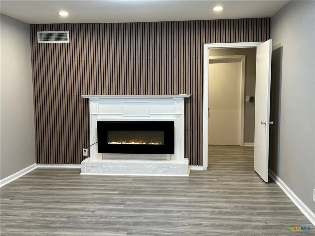 302 Smith Street Gonzales TX 78629