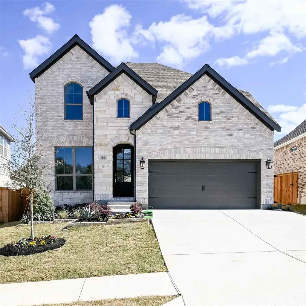 196 Basket Flower Loop Kyle TX 78640