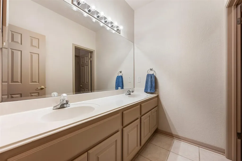 5308 Deerwood Lane Austin TX 78730