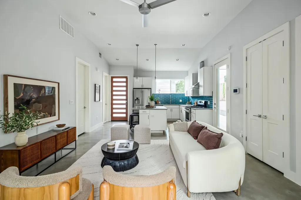 1703 Perez Street Austin TX 78721