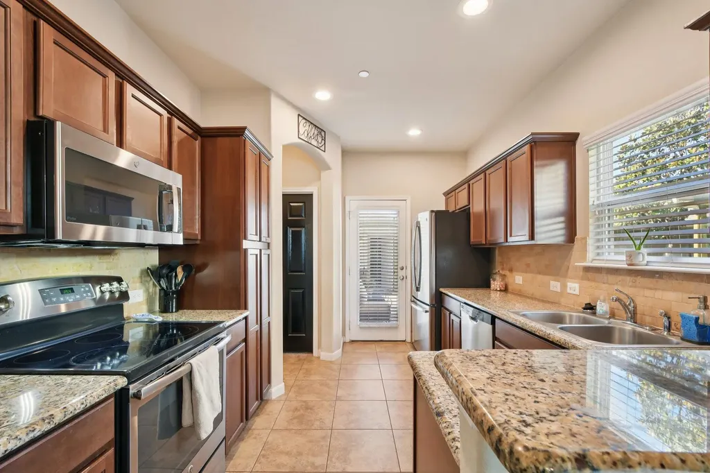 616 Lookout Tree Lane Round Rock TX 78664