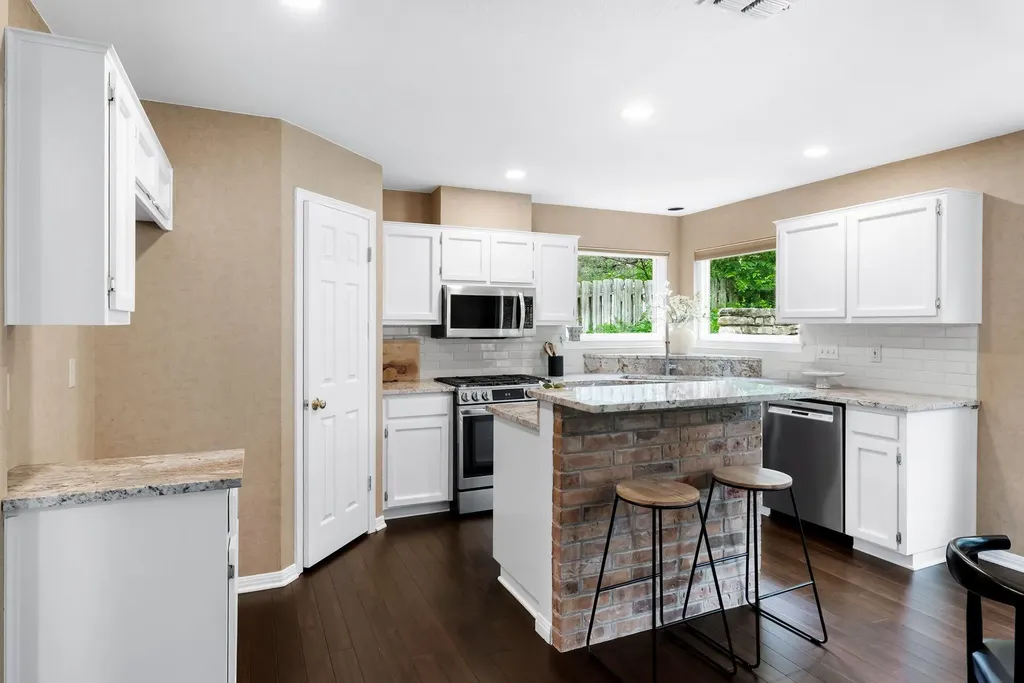 3605 Latimer Drive Austin TX 78732