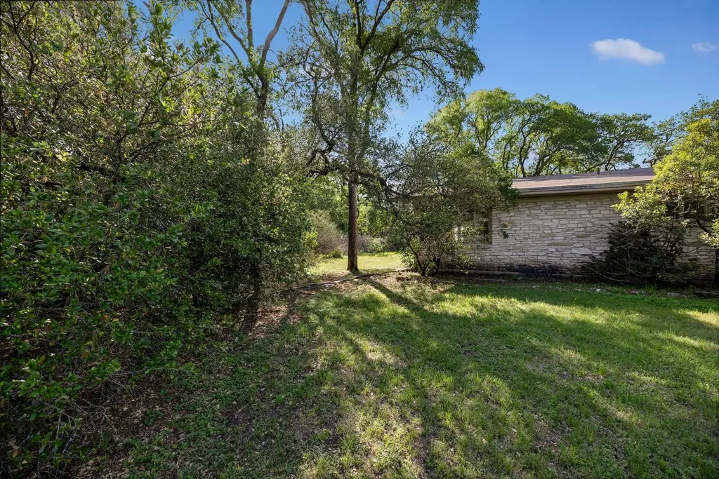 2905 Stratford Drive Austin TX 78746