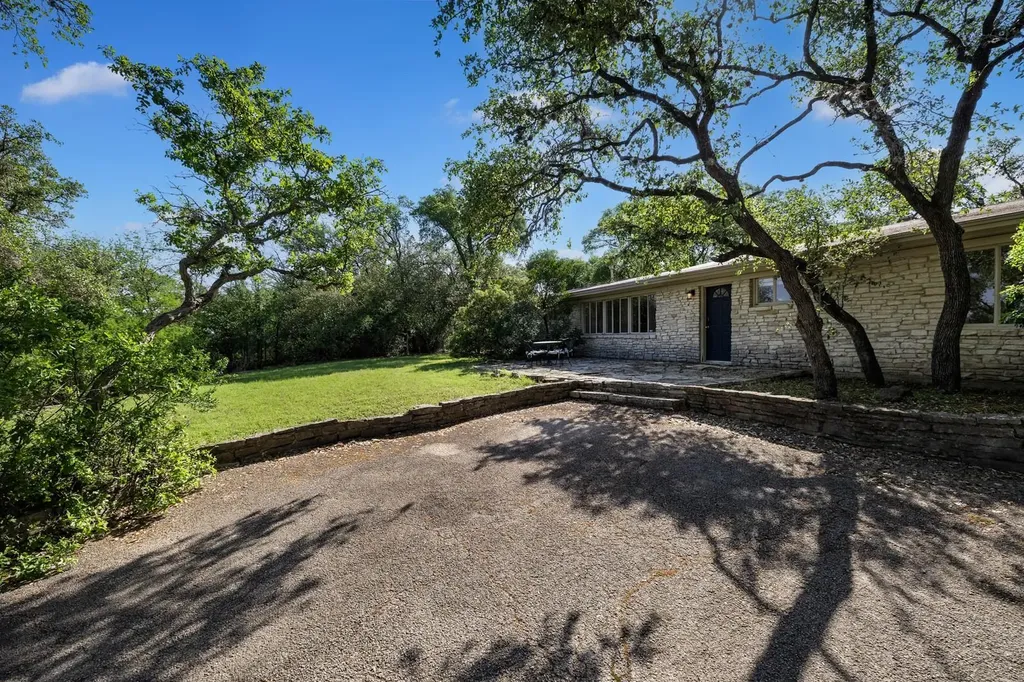 2905 Stratford Drive Austin TX 78746