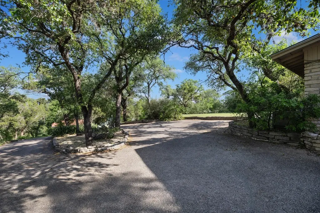 2905 Stratford Drive Austin TX 78746