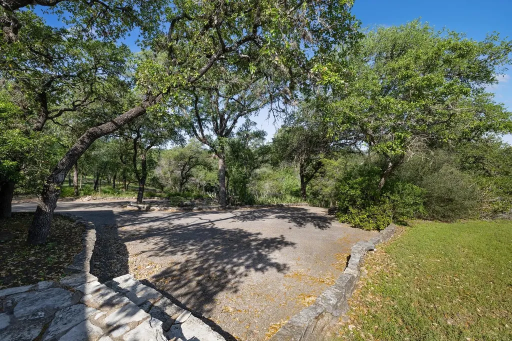 2905 Stratford Drive Austin TX 78746