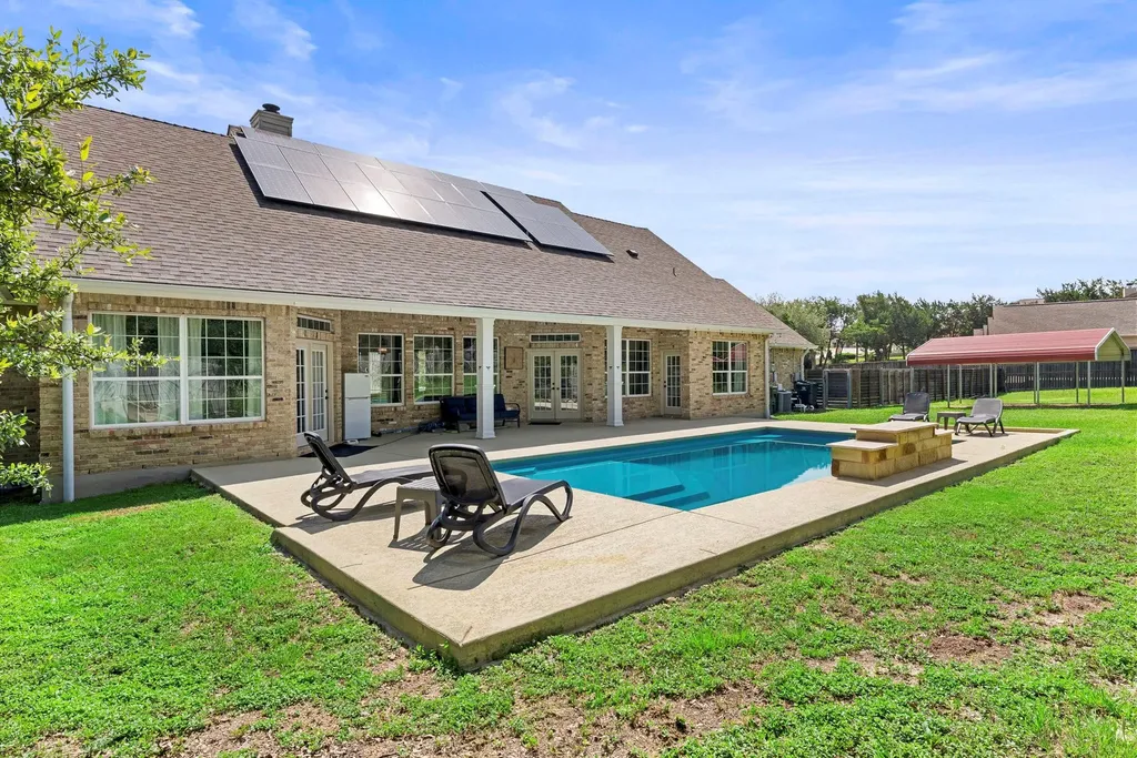 520 Goodnight Trail Dripping Springs TX 78620