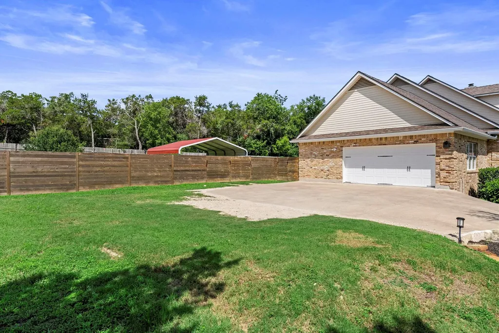 520 Goodnight Trail Dripping Springs TX 78620