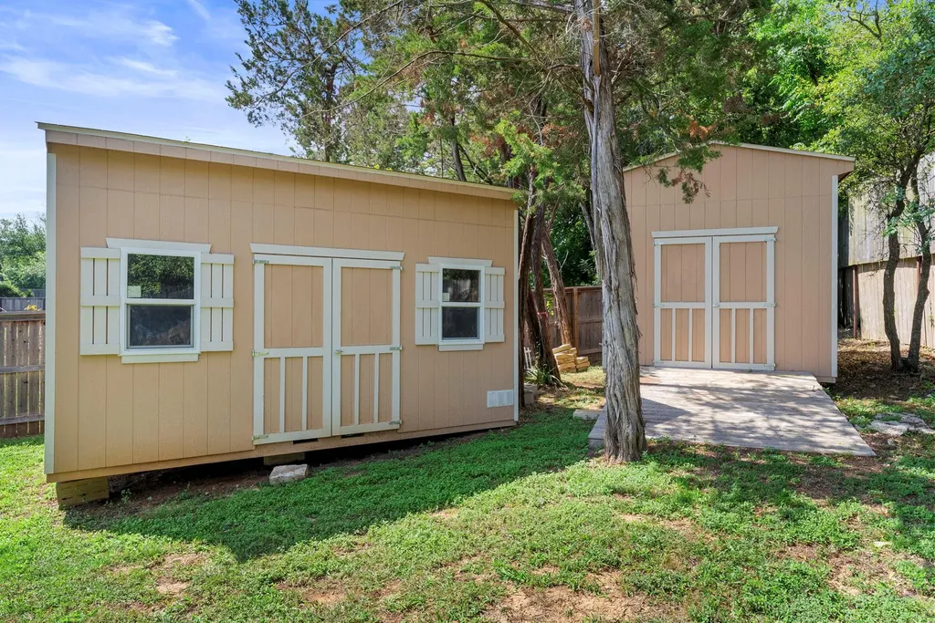 520 Goodnight Trail Dripping Springs TX 78620