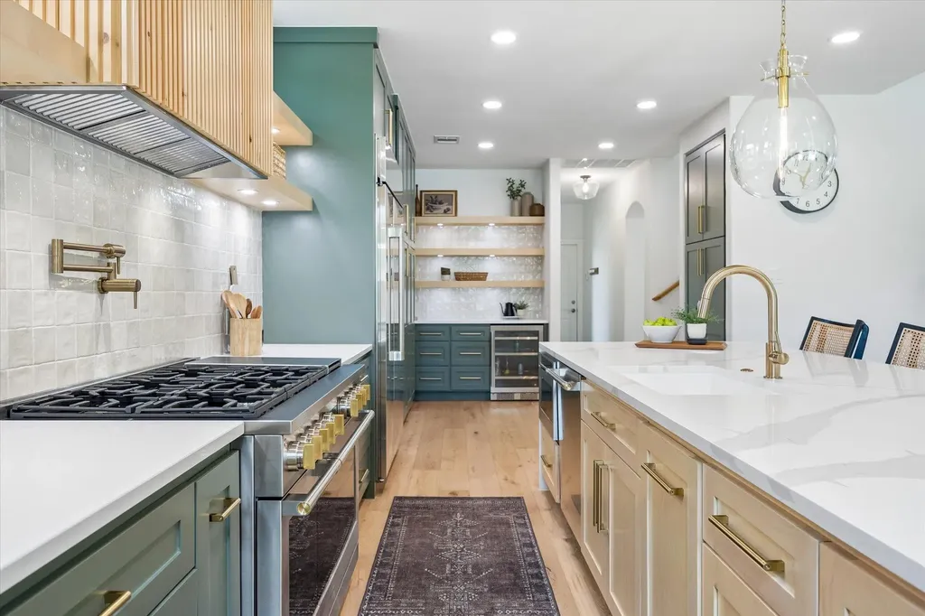 12109 Estrada Court Austin TX 78732